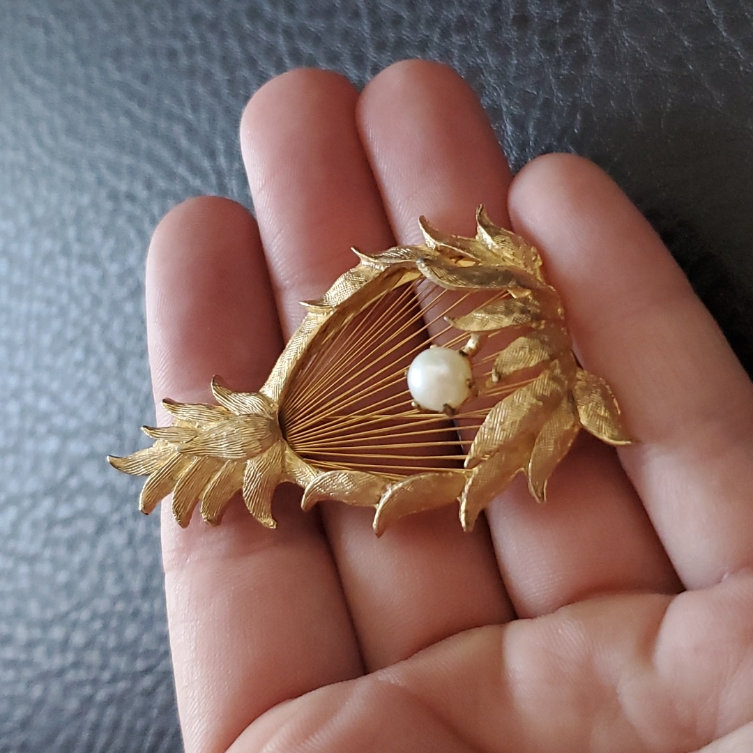Vtg Brooks Brooch